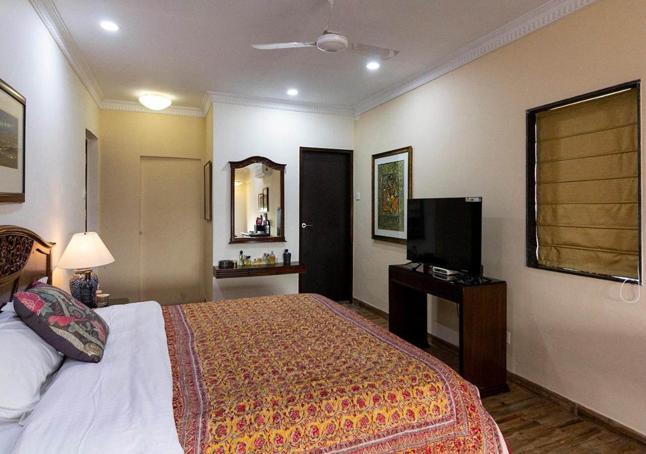 Neelam Bed & Breakfast Calcutta Exterior foto